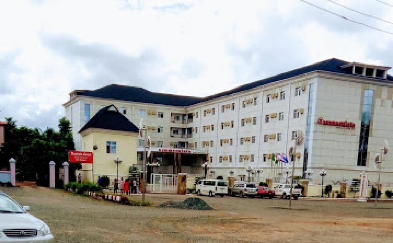 Room In Bb - Immaculate Royal International Hotel Owerri Exteriér fotografie