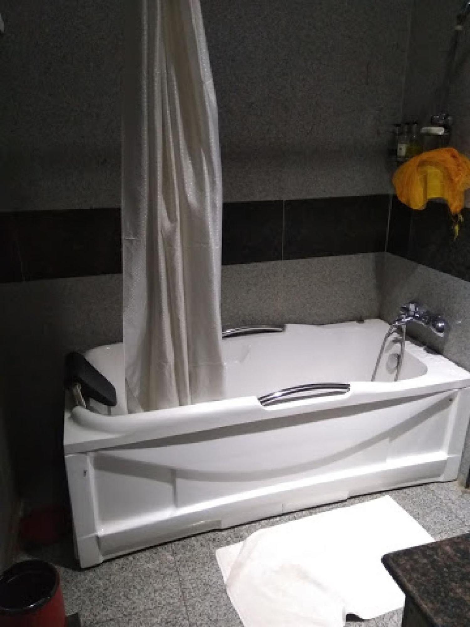 Room In Bb - Immaculate Royal International Hotel Owerri Exteriér fotografie